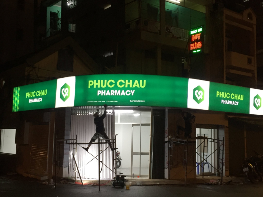 BẢNG HIỆU NHÀ THUỐC PHUC CHAU PHARMACY